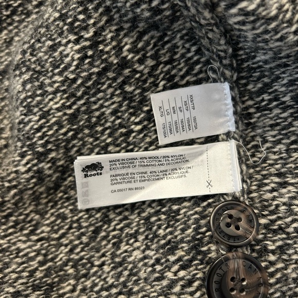 Roots Cabin Original Womens XS cardigan sweater - Picture 4 of 6